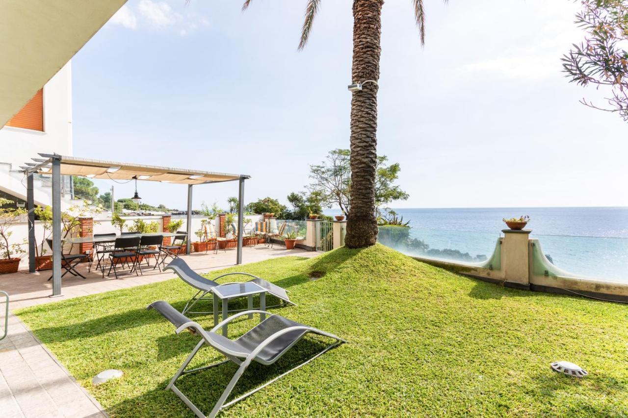 Penelope Seaview Apartment Catania Exterior photo